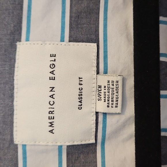 American Eagle Monochrome Striped Button-Down Shirt - Picture 3 of 6